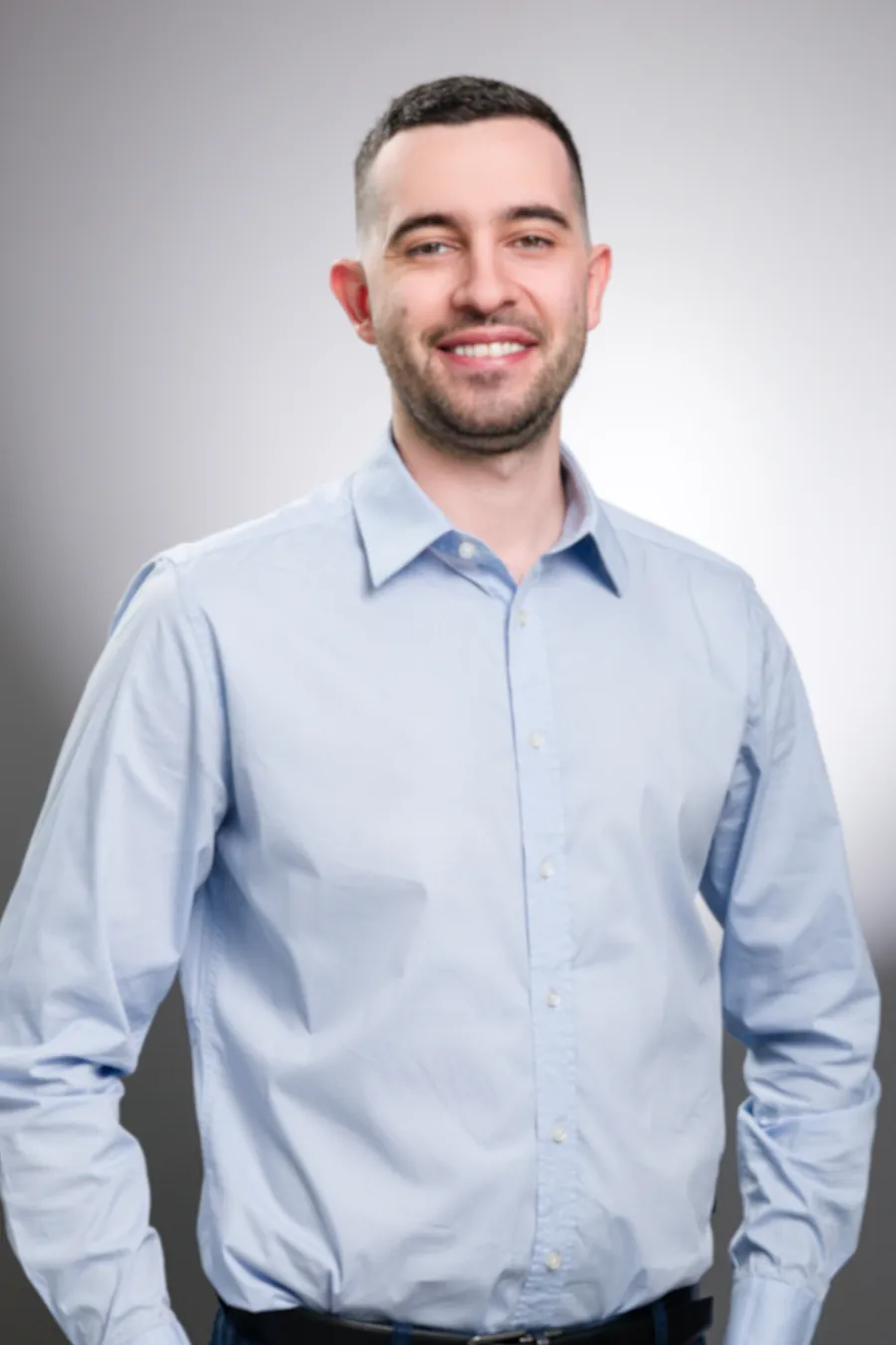 Dr Nikola Ralchev